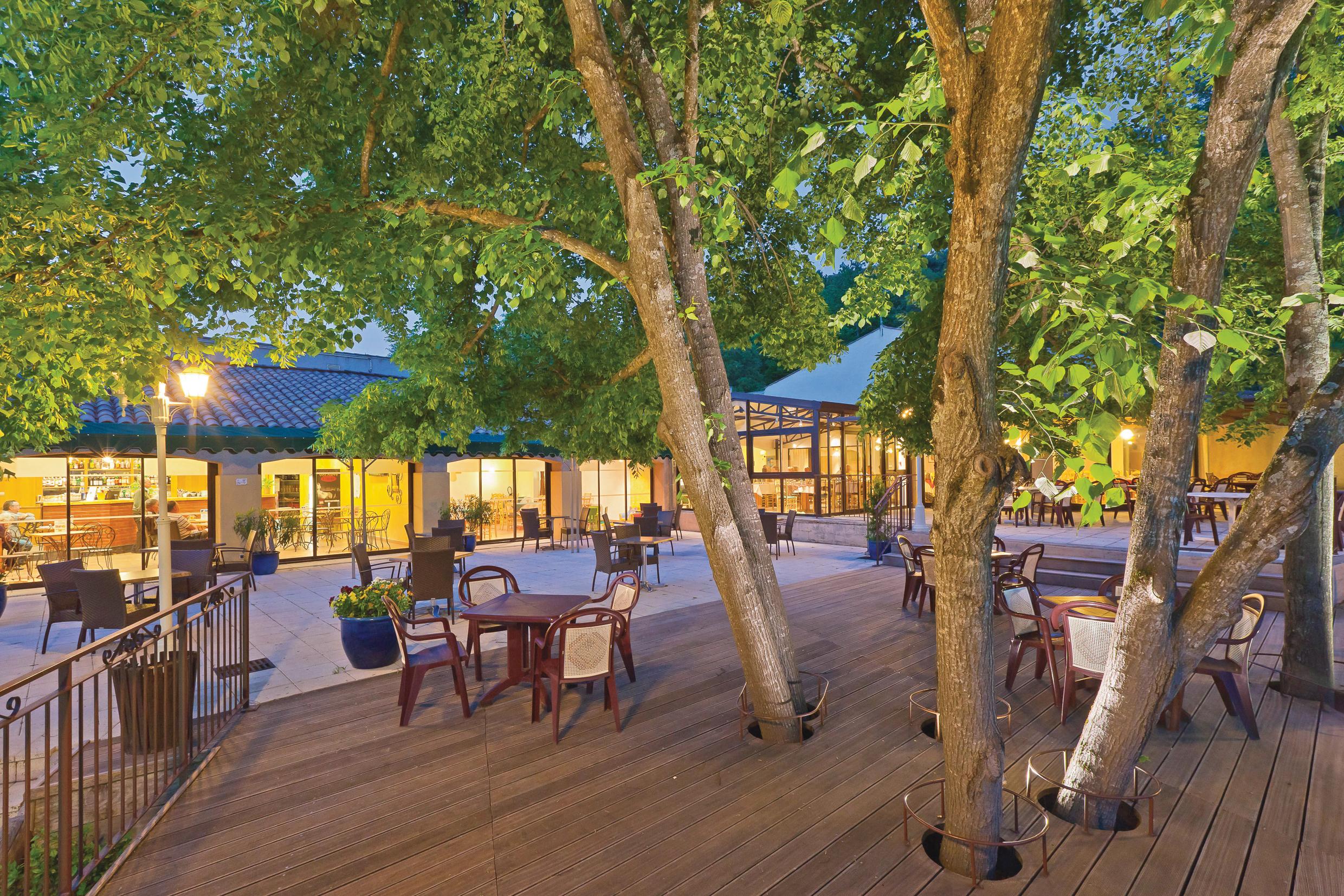 Gréoux-les-Bains Club Vacances Bleues Domaine De Chateau Laval מראה חיצוני תמונה