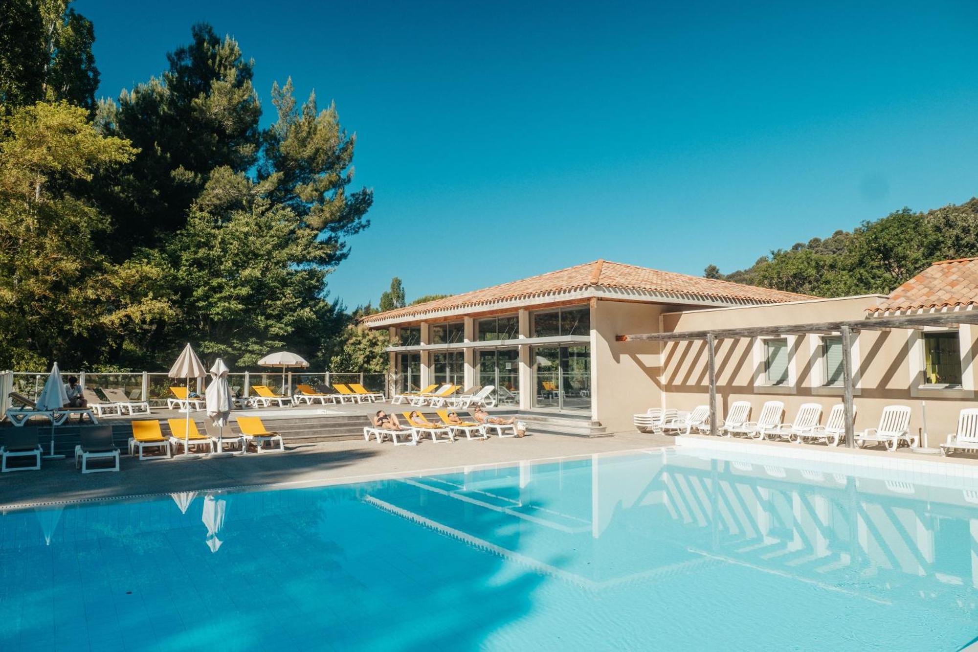 Gréoux-les-Bains Club Vacances Bleues Domaine De Chateau Laval מראה חיצוני תמונה