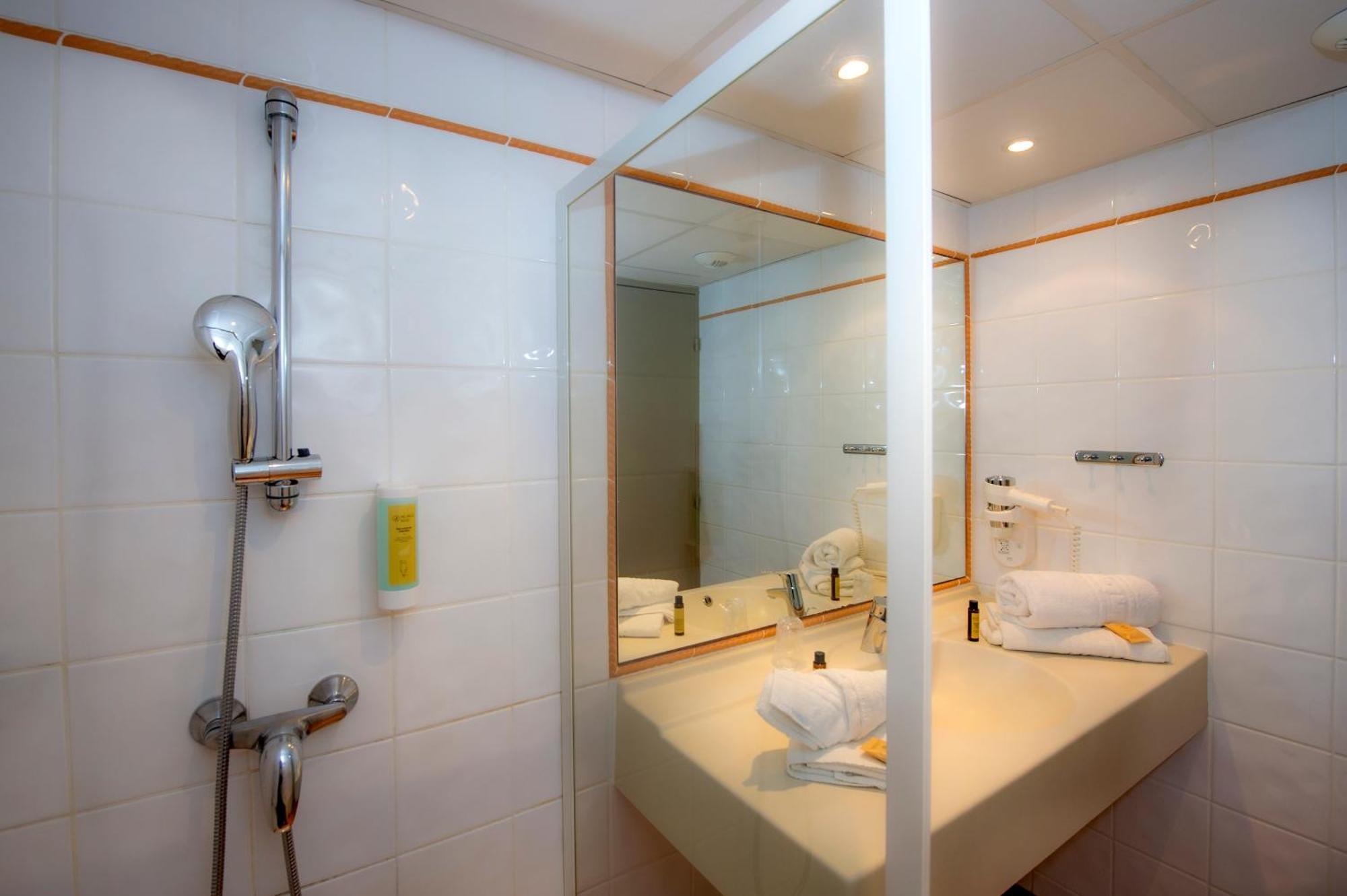Gréoux-les-Bains Club Vacances Bleues Domaine De Chateau Laval מראה חיצוני תמונה