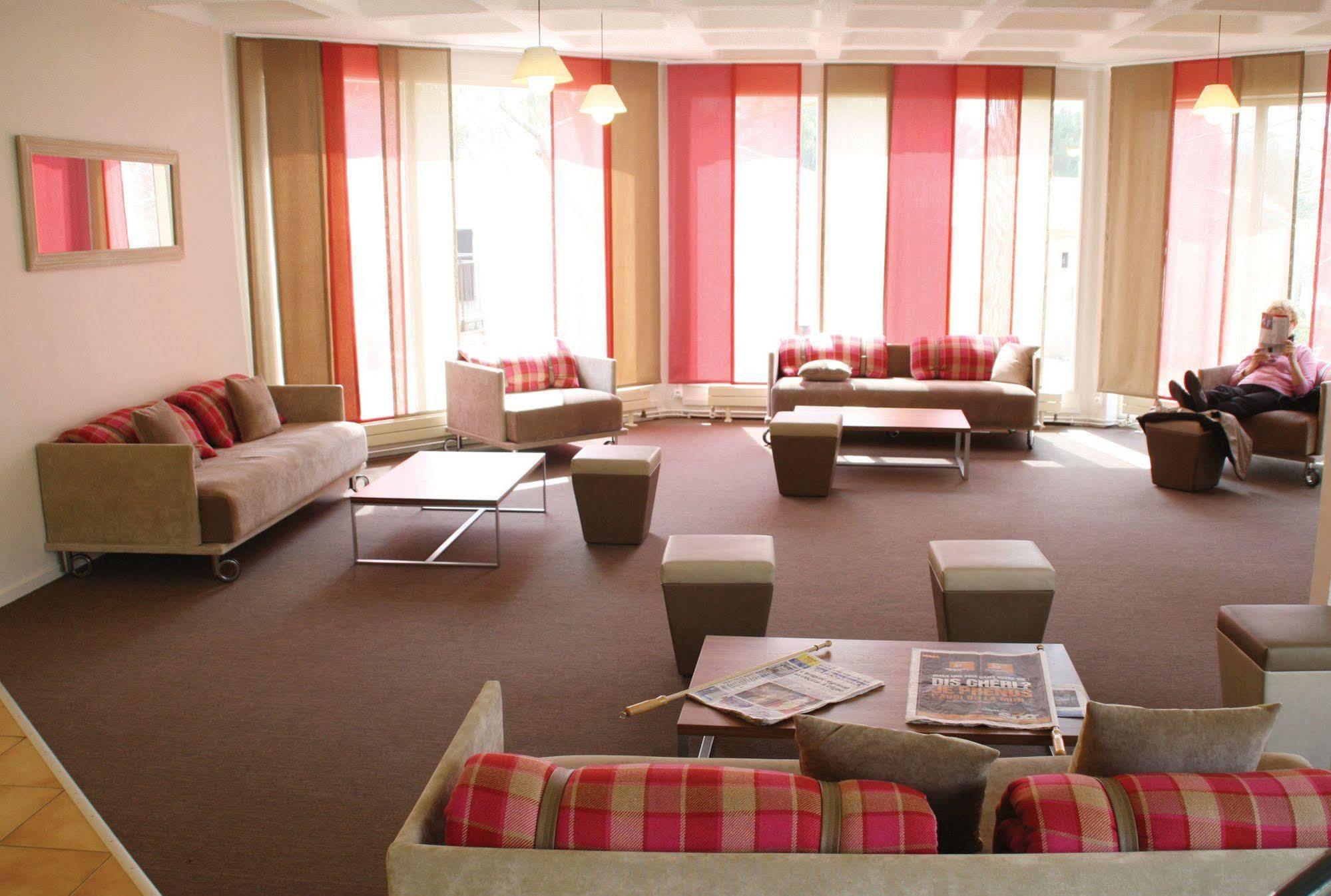 Gréoux-les-Bains Club Vacances Bleues Domaine De Chateau Laval מראה חיצוני תמונה