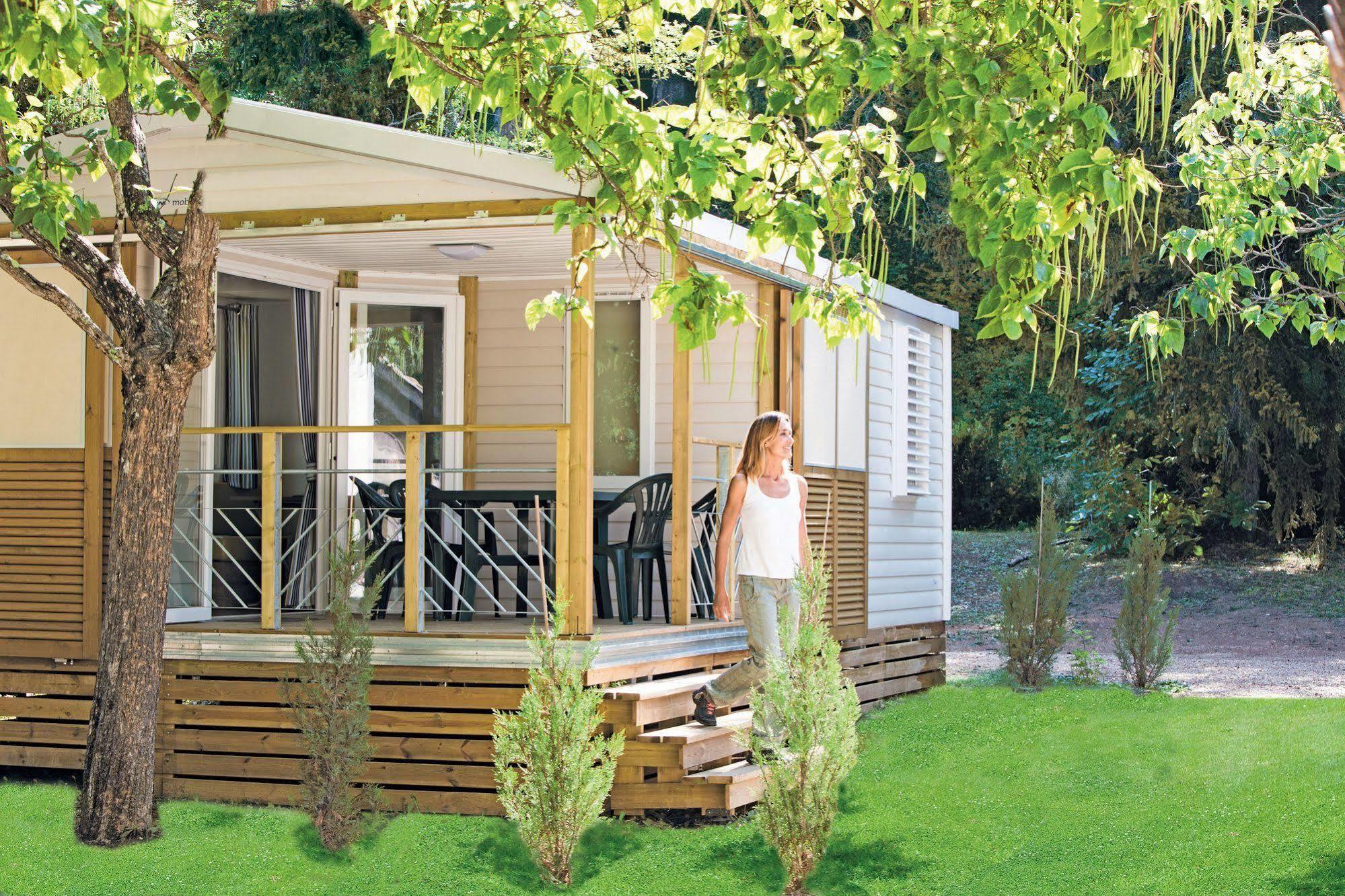 Gréoux-les-Bains Club Vacances Bleues Domaine De Chateau Laval מראה חיצוני תמונה