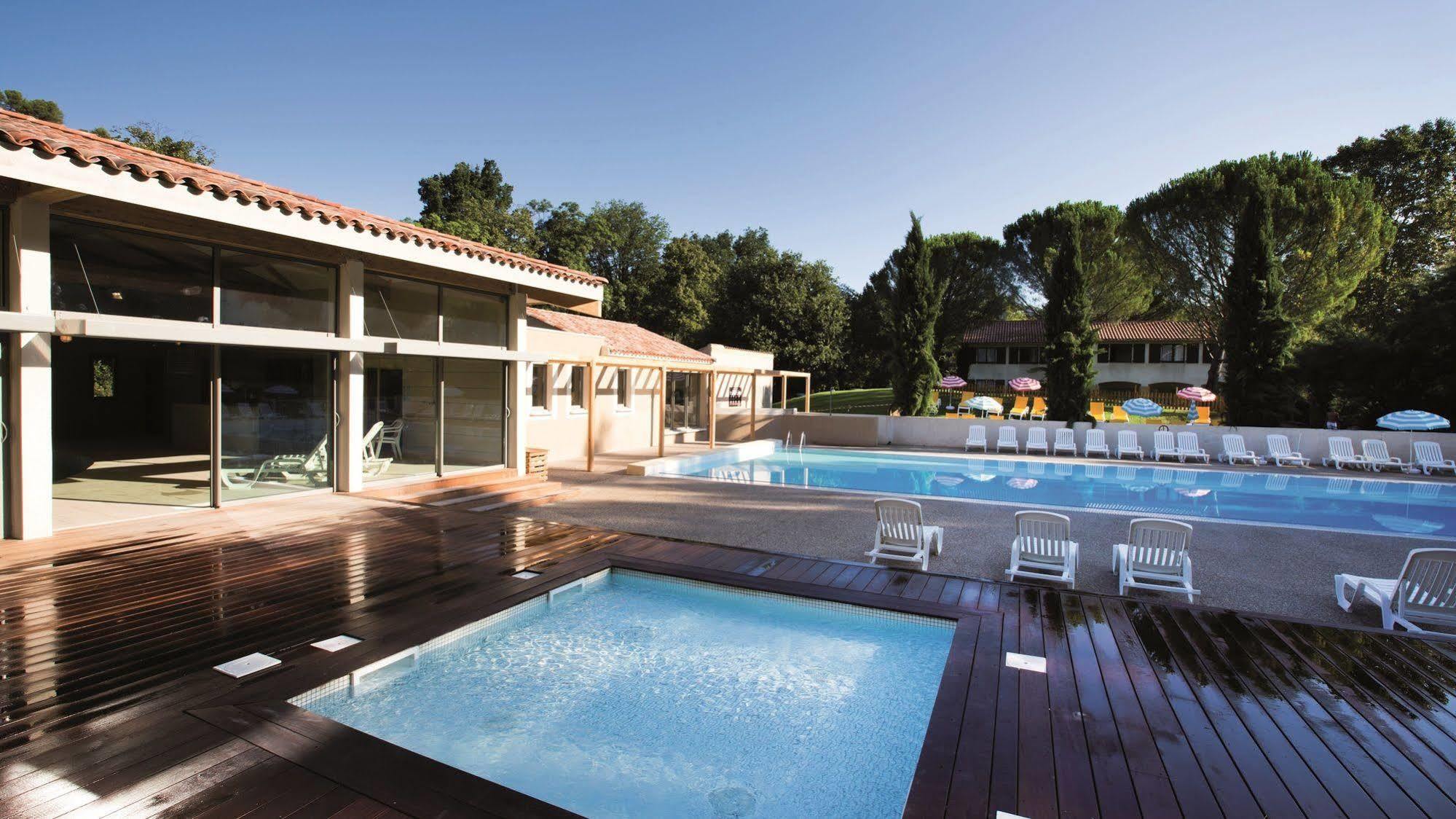 Gréoux-les-Bains Club Vacances Bleues Domaine De Chateau Laval מראה חיצוני תמונה
